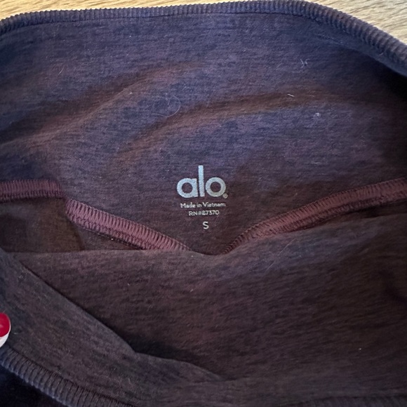 Alo - Soft Leggings - Small - Dark Plum - Picture 2 of 3